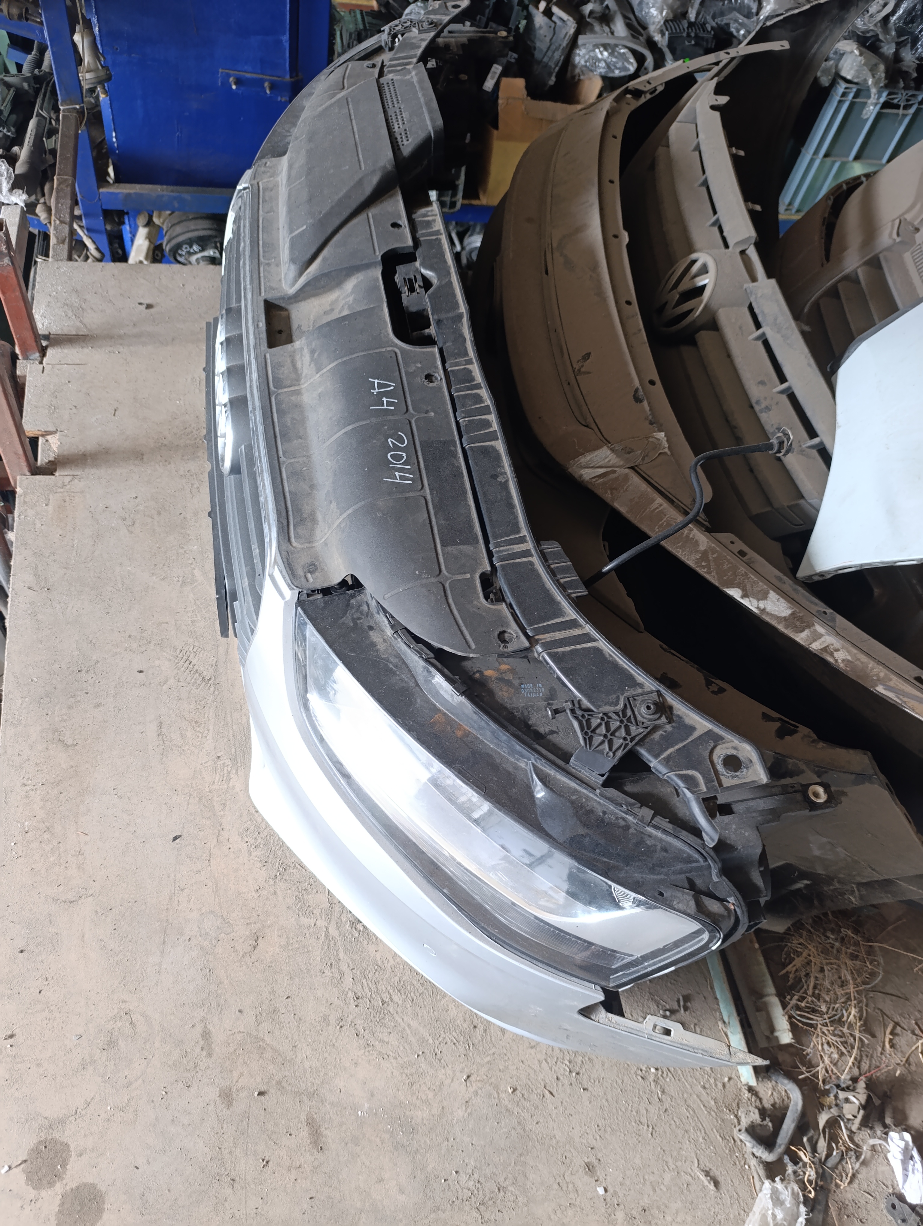 Audi A4 tampon ve radyatör seti mevcut