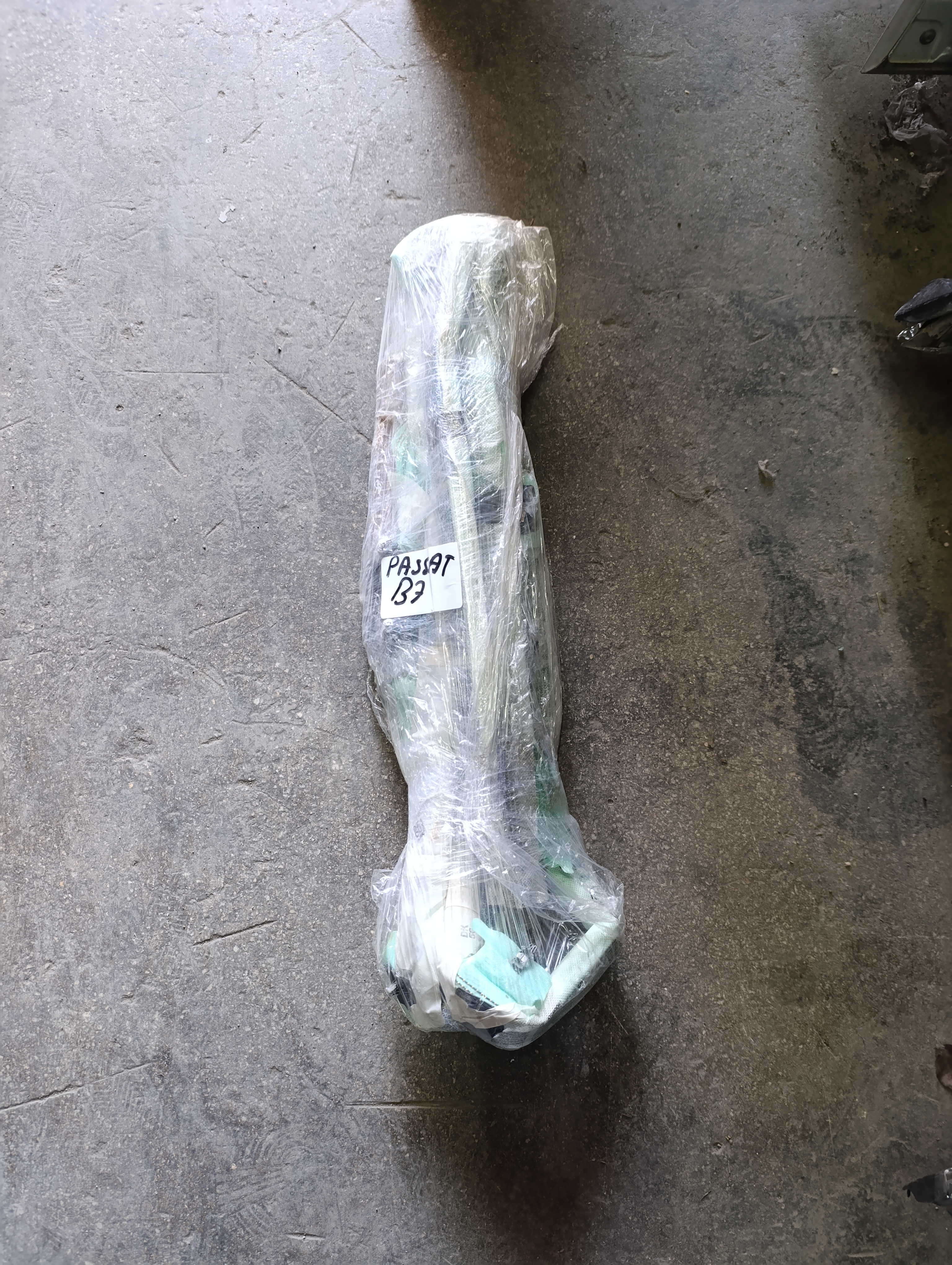 Volkswagen Passat B7 tavan airbag