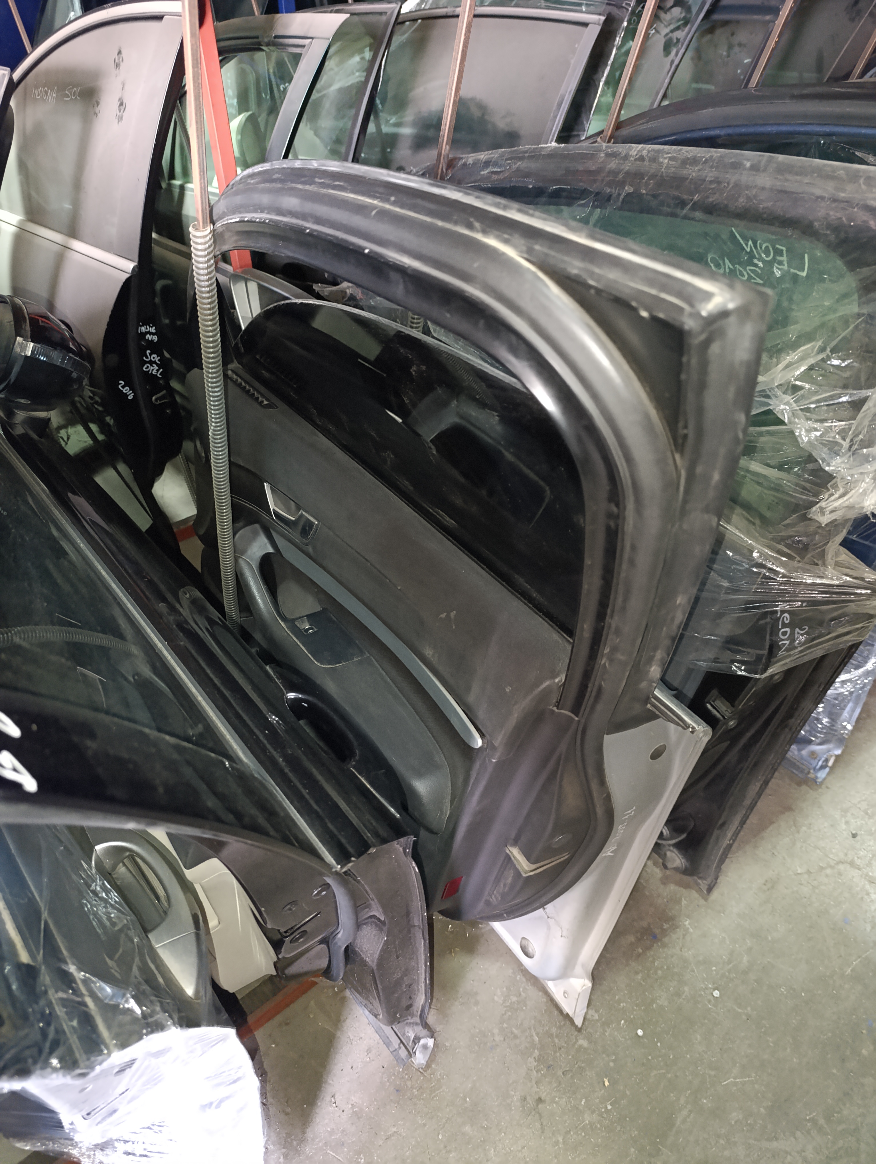 Audi A5 sağ ön kapı ve diyer kapılar 